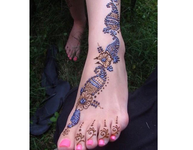 Pin on handless lace  henna