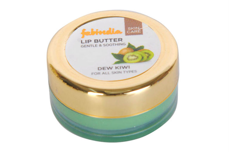 22 Best Lip Balms In India For Dry And Chapped Lips With Prices 